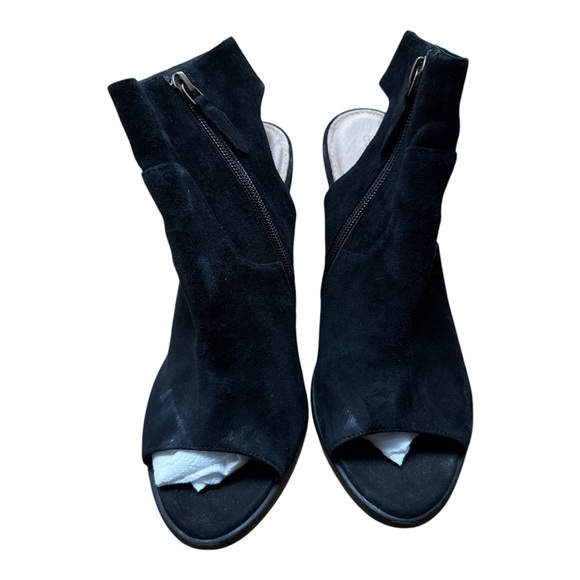 Caslon Black Chunky Heel Peep-Toe Shoes - Picture 2 of 4